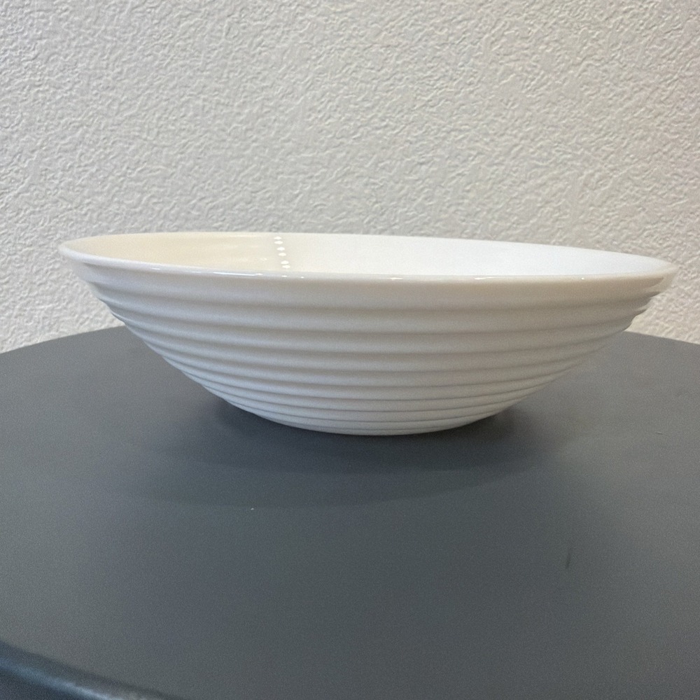 Arc France Arcopal Cereal Bowl Ribbed Milk Glass 6 1/4" EUC